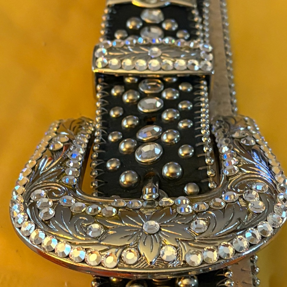 Elegant Black, silver, and rhinestone western belt - Picture 3 of 5